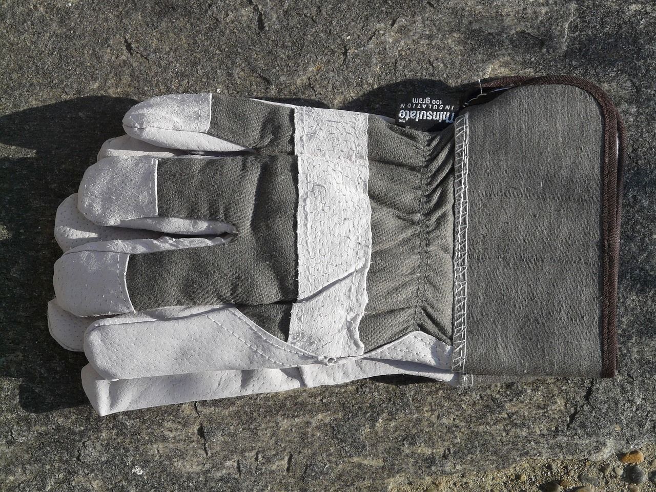 découvrez notre sélection workwear account : vêtements professionnels robustes, confortables et modernes, adaptés à tous les métiers. alliez sécurité et style au quotidien !