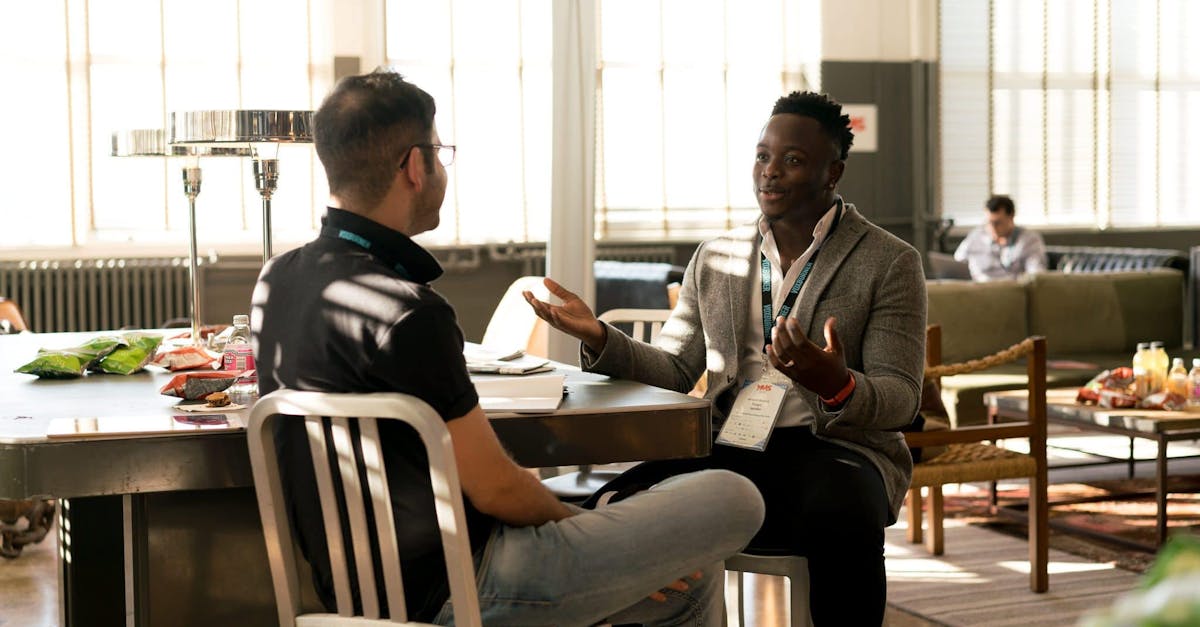 découvrez l'art du networking : établissez des connexions professionnelles solides, développez votre réseau et boostez votre carrière grâce à des stratégies efficaces. apprenez à interagir avec les leaders de l'industrie et à saisir les opportunités d'échanges enrichissants.