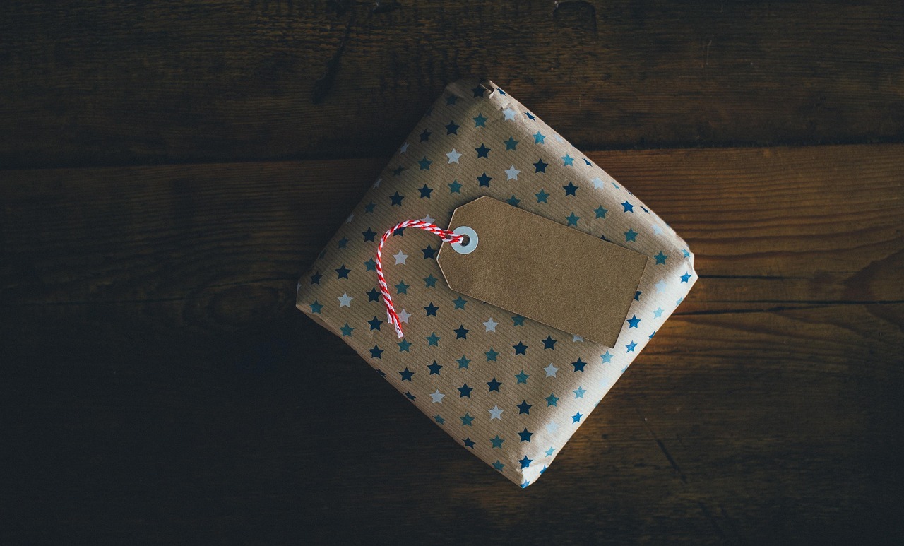 découvrez des idées de cadeaux originaux pour surprendre et faire plaisir à vos proches. trouvez le présent parfait pour toutes les occasions avec notre sélection unique !