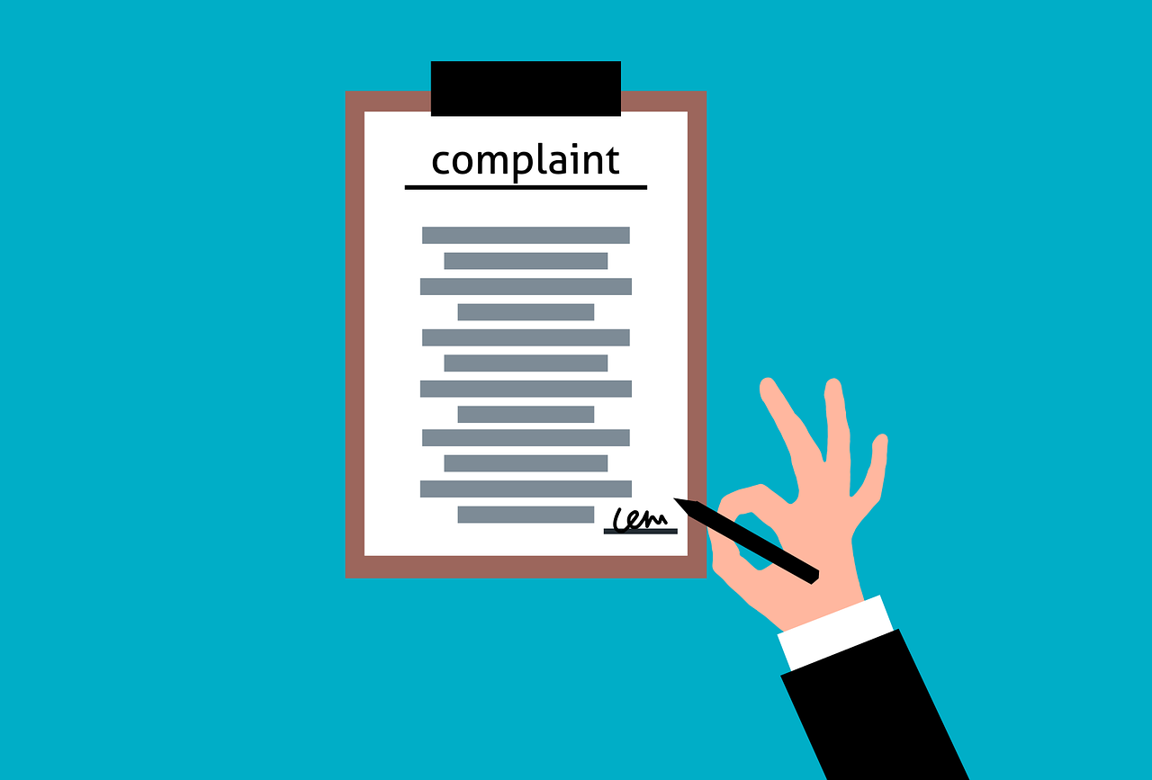 découvrez comment rédiger efficacement une plainte, les étapes à suivre et les conseils essentiels pour faire valoir vos droits auprès des services concernés.