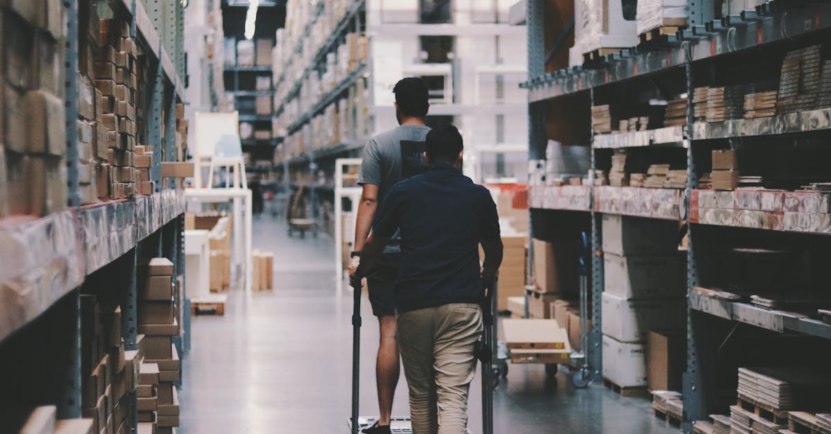 découvrez tout ce qu'il faut savoir sur la supply chain : définition, enjeux, stratégies et outils pour optimiser la gestion de votre chaîne d'approvisionnement. transformez vos opérations en un atout compétitif grâce à une logistique efficace.