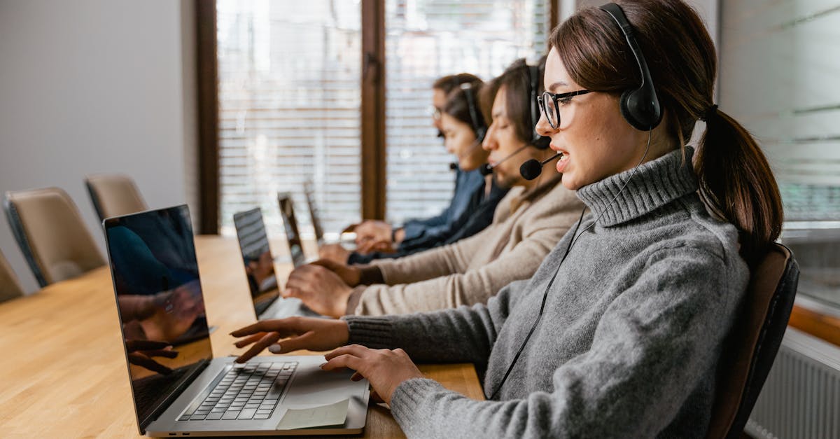 découvrez comment un crm (customer relationship management) peut transformer la gestion de vos relations clients, optimiser vos ventes et améliorer votre service client. apprenez à tirer parti des outils de crm pour booster la croissance de votre entreprise.