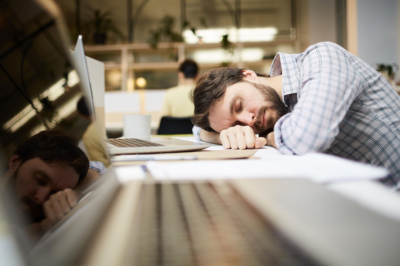découvrez tout sur les avantages offerts aux employés : types de bénéfices, importance pour l'engagement et conseils pour optimiser la satisfaction au travail.