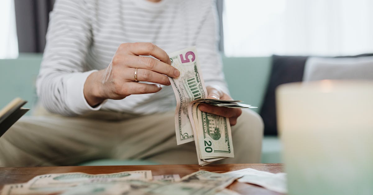 découvrez l'importance de la responsabilité financière dans la gestion de vos ressources. apprenez des stratégies pour prendre des décisions éclairées, éviter les dettes excessives et bâtir un avenir financier solide.