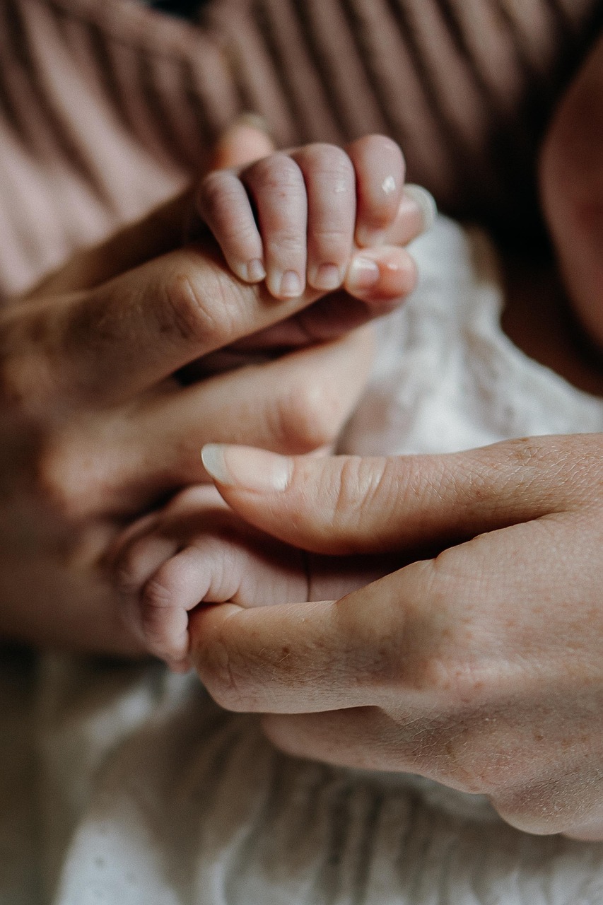 Quelles aides pour les familles proposées par le CE GMF en 2025 ?
