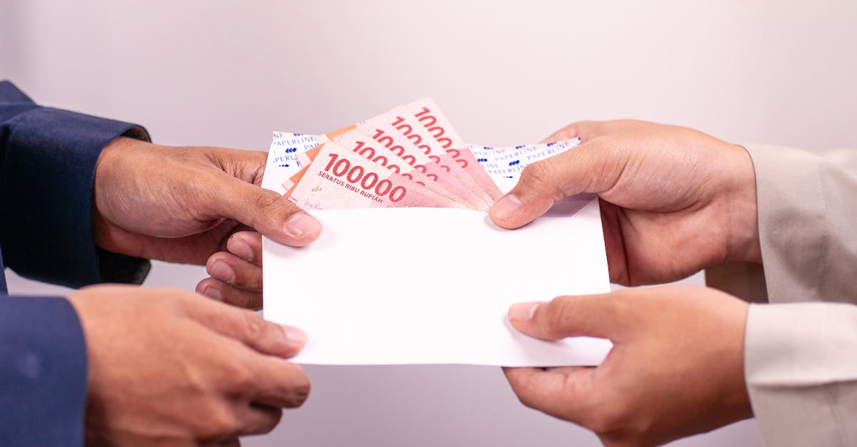 découvrez les stratégies et techniques essentielles pour réussir vos négociations. apprenez à persuader, influencer et conclure des accords bénéfiques grâce à des conseils pratiques et des exemples concrets.