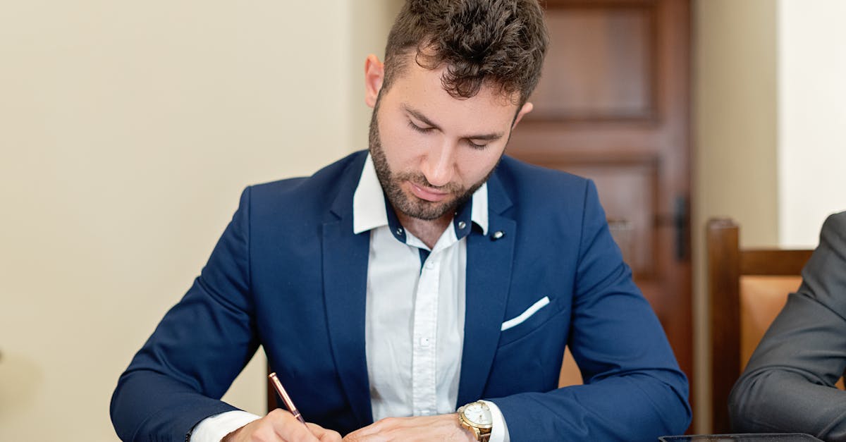 découvrez le processus de contractualisation, essentiel pour établir des accords clairs et juridiquement valables entre parties. apprenez les étapes clés, les éléments constitutifs d'un contrat et l'importance d'une bonne rédaction pour éviter les litiges.