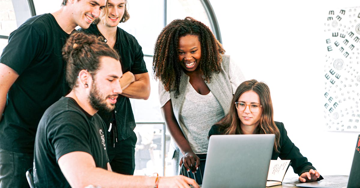 découvrez l'importance de la culture d'entreprise pour favoriser l'engagement des employés, renforcer la créativité et promouvoir une atmosphère de travail positive au sein de votre organisation.