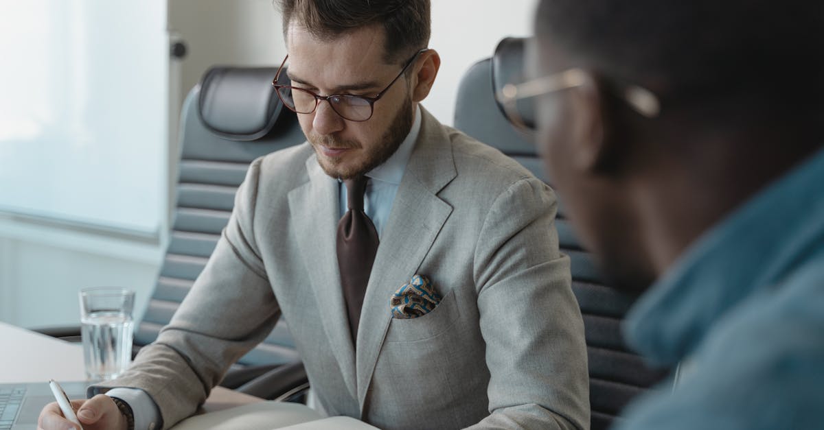 découvrez l'art de la prise de décision efficace avec nos conseils pratiques. apprenez à analyser vos options, évaluer les risques et optimiser vos choix pour un impact positif tant dans votre vie personnelle que professionnelle.