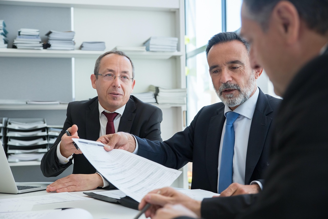 découvrez les clés du leadership marocain : une exploration des valeurs, des styles de gestion et des stratégies qui façonnent les leaders dans le contexte culturel et économique du maroc. apprenez comment ces leaders inspirent et motivent leurs équipes pour atteindre l'excellence.