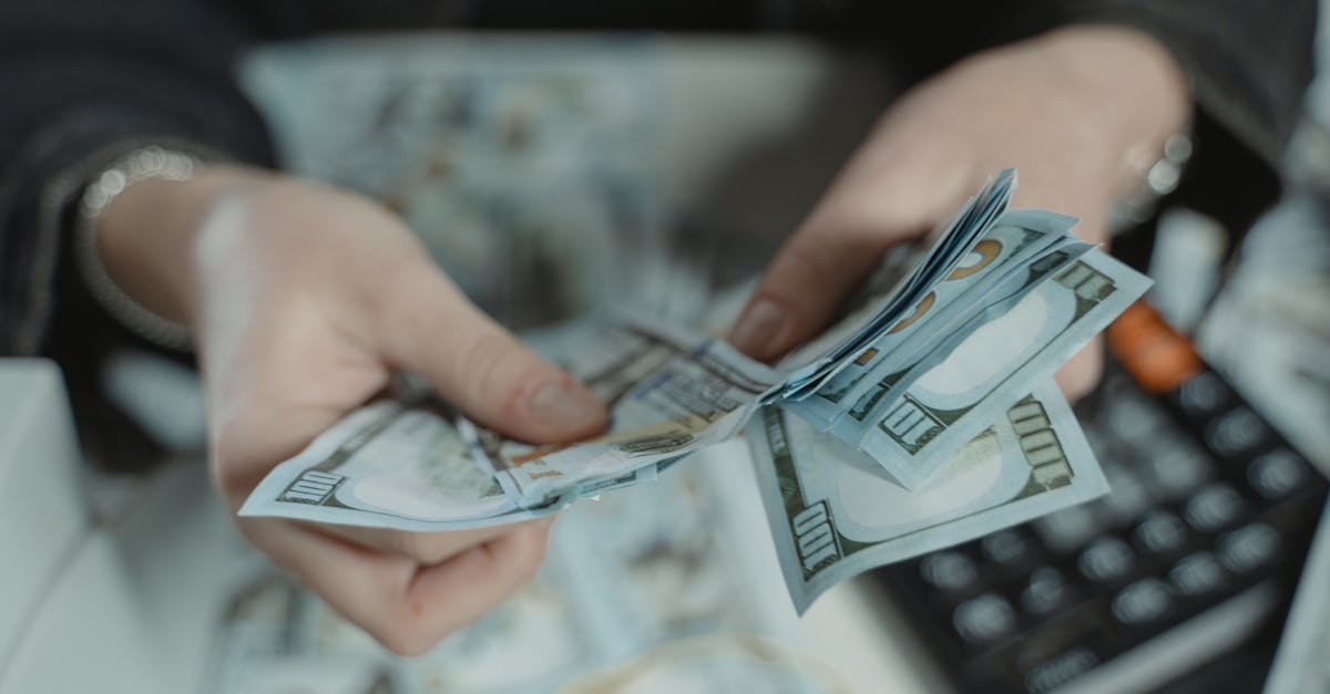 découvrez tout sur le cash flow : définition, importance, stratégies d'optimisation et gestion effective des flux de trésorerie pour assurer la santé financière de votre entreprise.