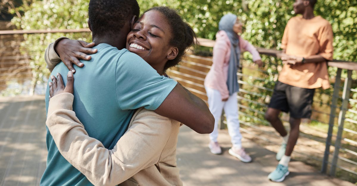 découvrez comment les interactions humaines façonnent nos vies, influencent nos émotions et créent des connexions significatives. explorez l'importance de la communication et de l'empathie dans notre monde moderne.