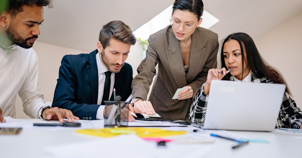 découvrez comment la synergie d'équipe peut transformer vos projets en succès. apprenez les meilleures pratiques pour favoriser la collaboration, renforcer les liens et optimiser la performance collective au sein de votre groupe.