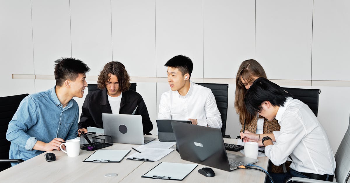 découvrez comment optimiser la synergie au sein de votre équipe pour améliorer la collaboration, stimuler la créativité et atteindre des objectifs communs avec succès. explorez des stratégies et des outils pour renforcer l'harmonie de groupe.