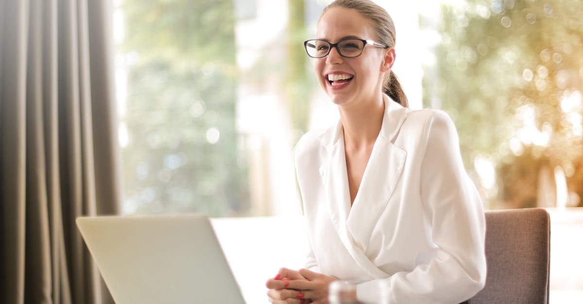 Lancer une startup : conseils essentiels pour réussir votre projet entrepreneurial